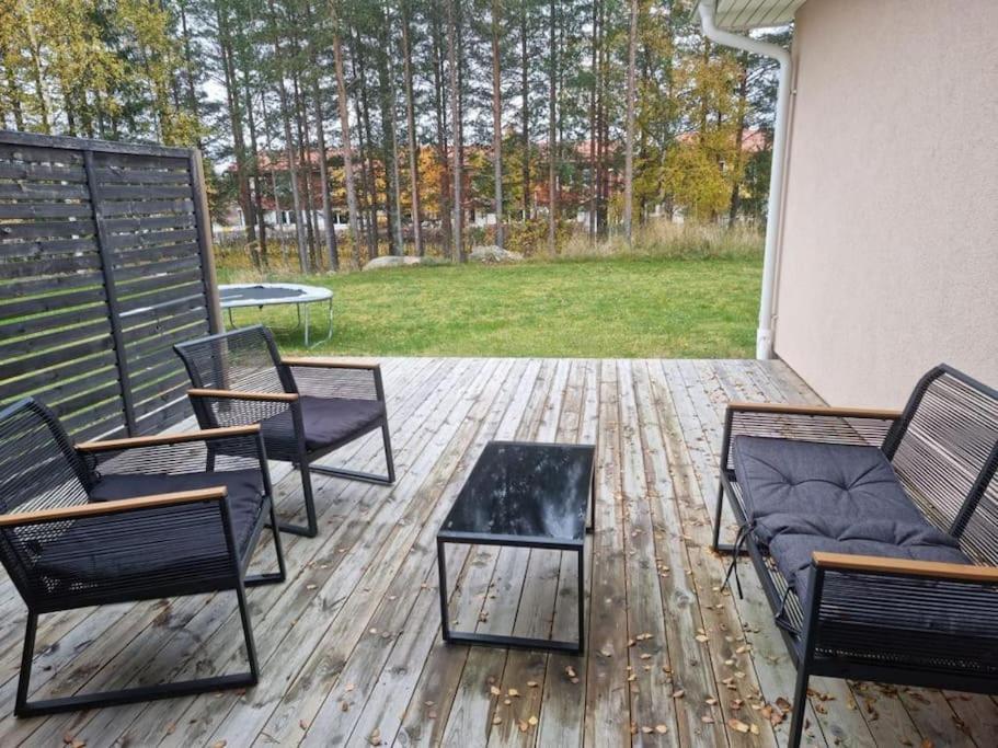Beautiful Terraced House With Private Parking Sandviken Exterior foto
